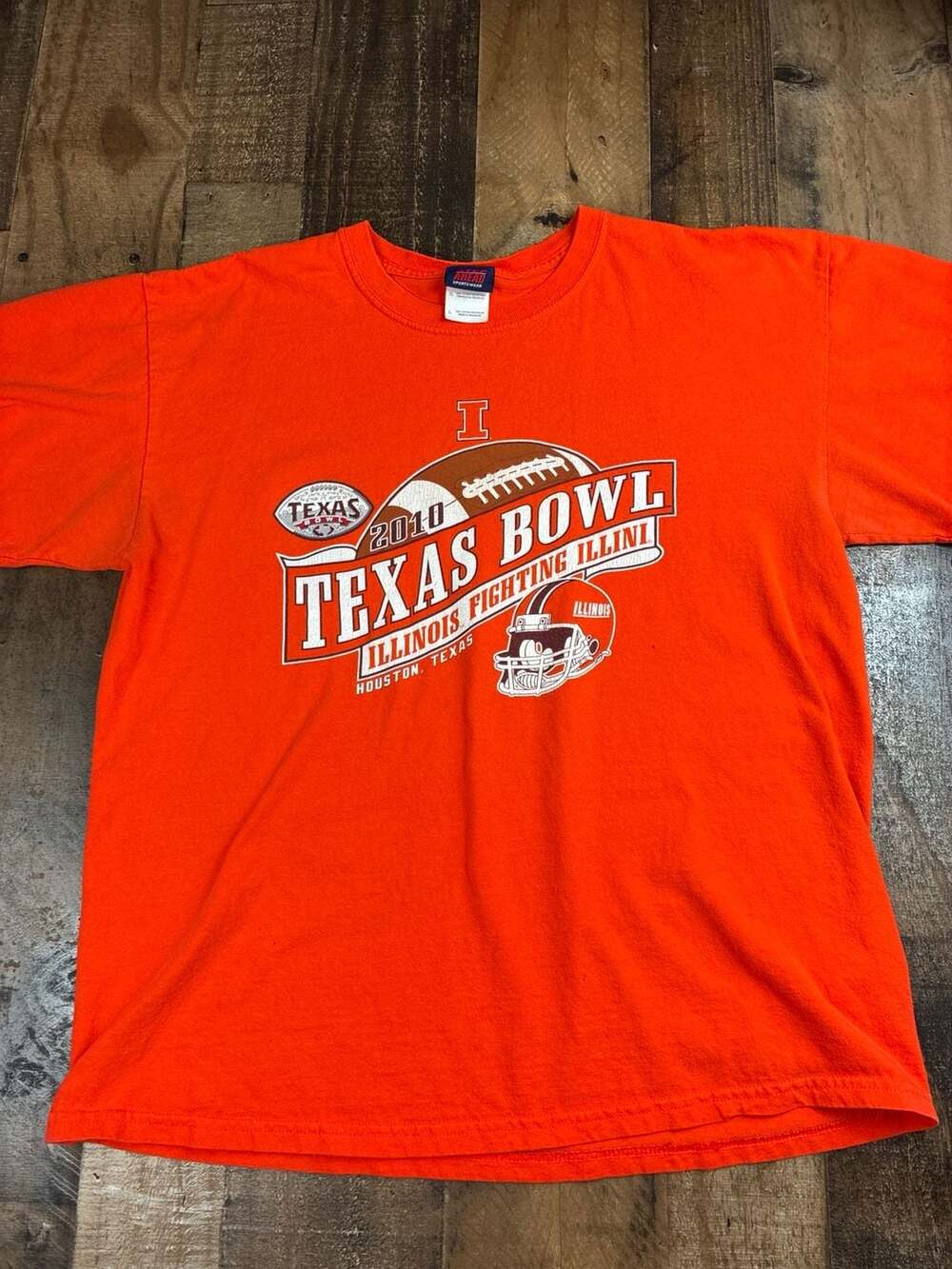 Vintage 2010 Texas Bowl Illinois Fighting Illini Orange T-Shirt Size Large